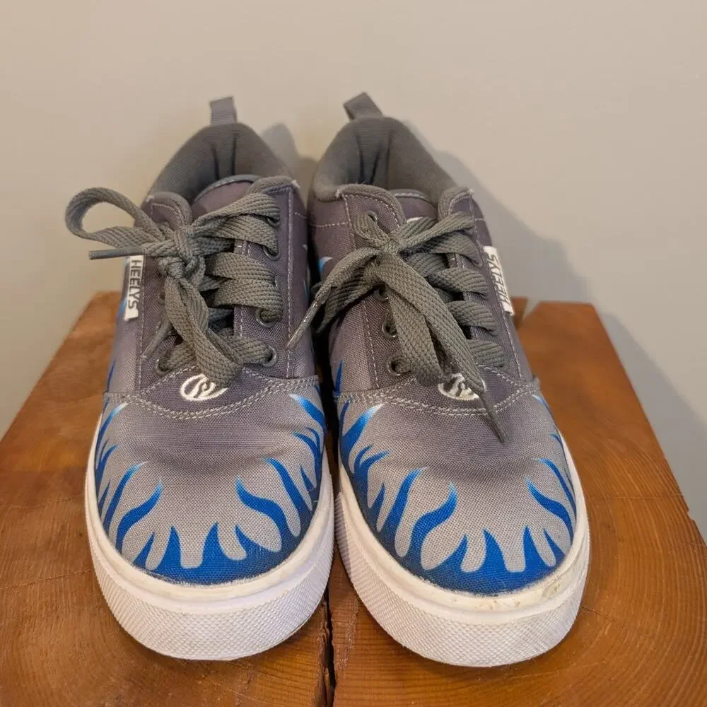 Heelys Pro 20 Prints Skate Shoes Gray/Blue Flames - Size 4Y